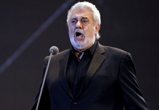 Plácido Domingo ingyenes koncertet ad a Szent István Bazilika előtt