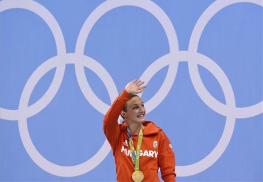 Hosszú Katinka világcsúccsal aranyérmes 400 méter vegyesen