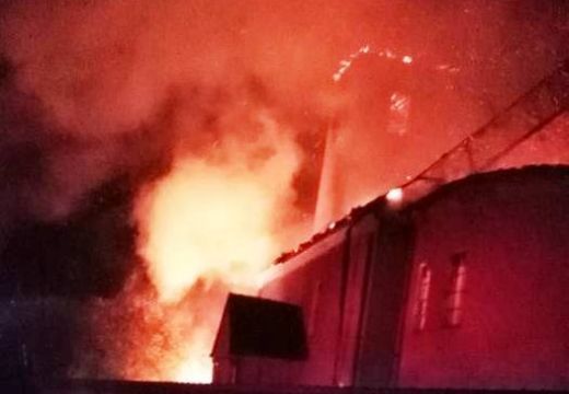 Leégett egy katolikus templom a Székelyföldön