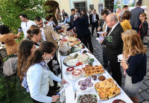 Szeben megye újra példát mutat: ezzel már a hasunk is jól “jár”!