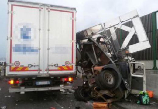 Gyerekeket szállító magyar busz balesetezett Olaszországban, többen meghaltak