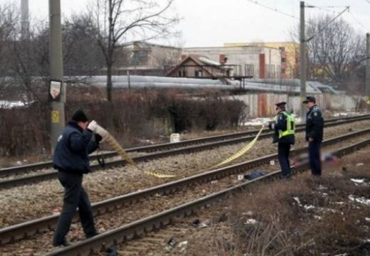 A 60 éves férfit több méteren át sodorta magával a mozdony