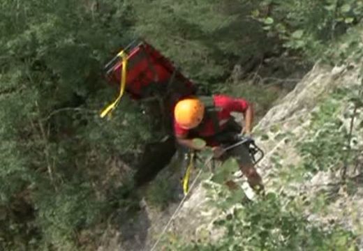 Lehozták a hegyimentők a Királykőn bajba került turistákat