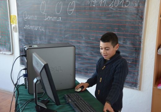 Számítógépek falusi iskoláknak: tájékoztató a Maros megyei környezetvédelmi őrségtől
