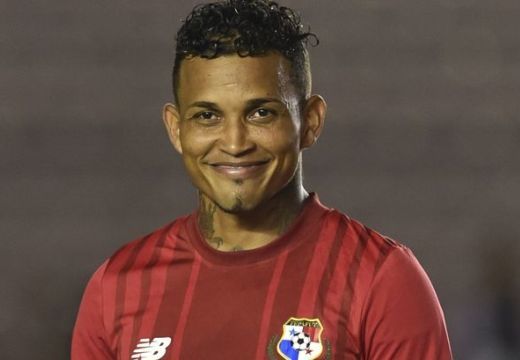 Brutálisan meggyilkolták a válogatott futballistát