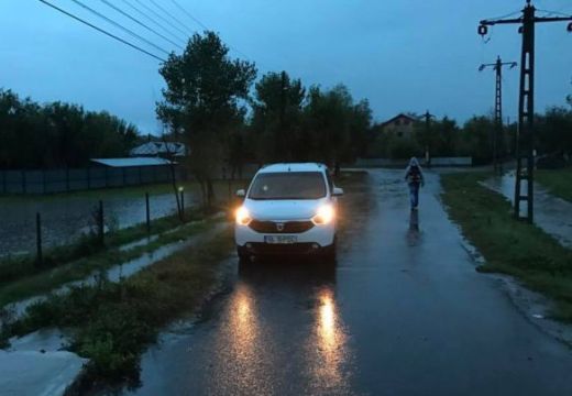 Vihar Maros megyében: áram nélkül maradt települések – fák dőltek az utakra