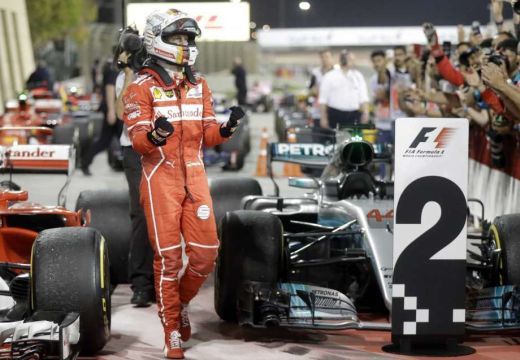 Bahreini Nagydíj: Vettel győzött és vezet az összetettben