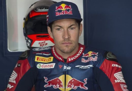 Belehalt sérüléseibe Nicky Hayden