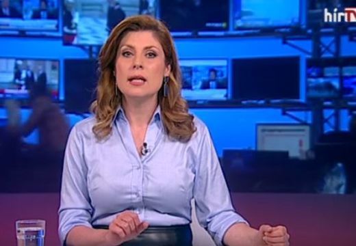 Hatalmas bukás volt élőben a HírTV-n – videó