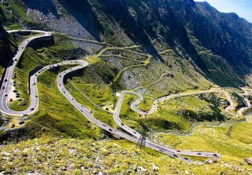 Autóznál egy jót? Döntésre vár a Transalpina