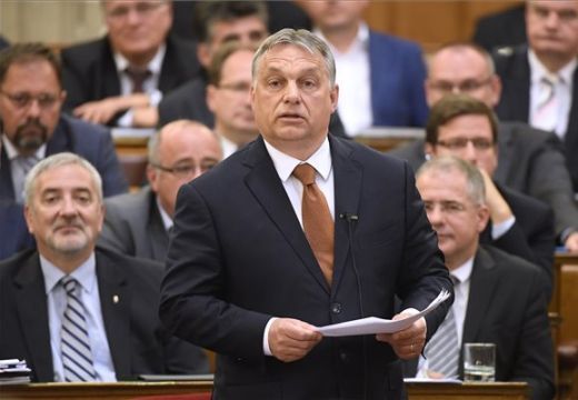 Orbán Viktor a Parlamentben: “Brüsszel fordítva ül a lovon” – 2. rész