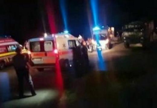 Szakadékba borult teherautó: 3 katona meghalt, 9 megsérült