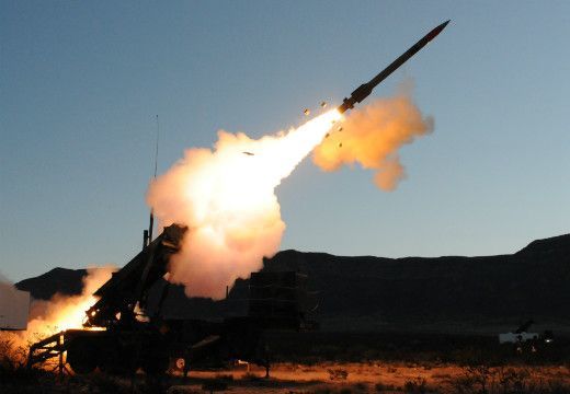 Románia fegyverkezik: mihez kell nekünk ennyi rakéta?