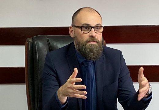 Leváltották az Országos Nyugdíjpénztár elnökét
