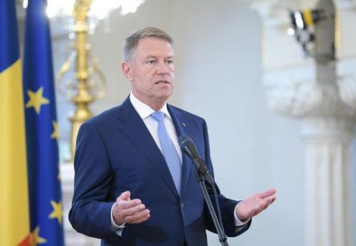 Iohannis ismét a Székelyföld autonómiájához vezető törvénytervezet támogatásával vádolta meg a Szociáldemokrata Pártot