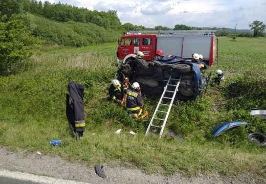 Öten megsérültek egy balesetben Győrszemerénél