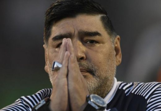 Agyműtéten esett át Diego Maradona