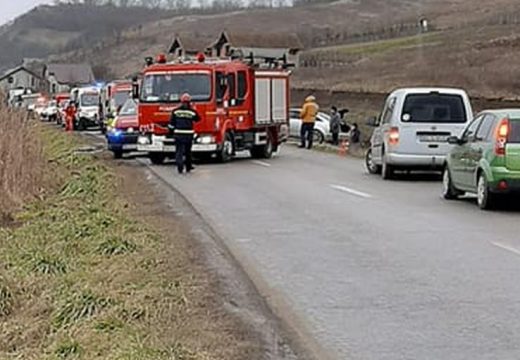 Baleset miatt torlódás Kebeleszentiványnál