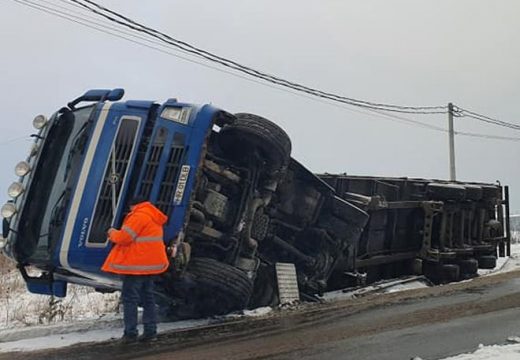 Árokba csúsztak: baleset volt Nagyernyénél és Héjjasfalván is