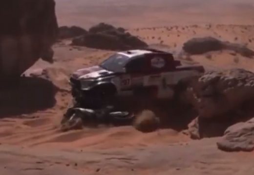 Elgázolta versenyzőtársát, majd elhajtott a Dakar Rali korábbi győztese! – videó