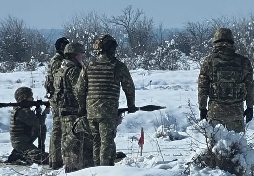 Véletlenül felrobbantotta magát három román katona