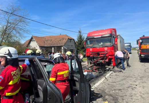 Mentőhelikopter vitte el a baleset 12 éves sérültjét