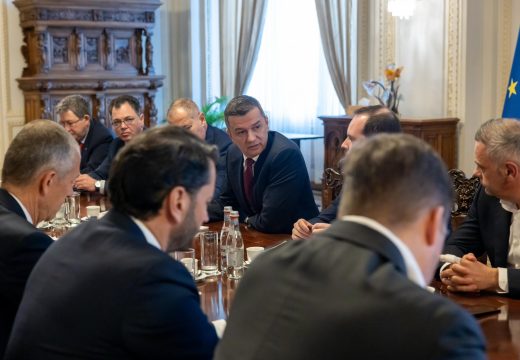 Bizalmatlansági indítvány jöhet: összeállt a PSD és az AUR