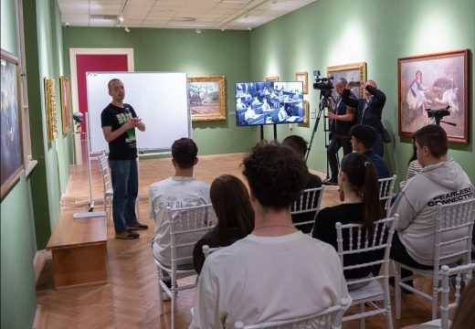 Online nosztalgia: a kommunista diktatúra valóságát mutatják be aradi középiskolásoknak