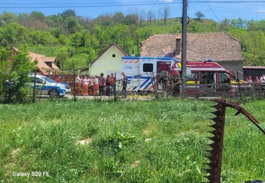 Tíz méteren át vonszolta a ló a szekérről leesett férfit – kómában, helikopterrel vitték kórházba