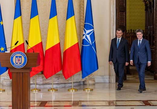 Eugen Tomac EP-képviselőt bízta meg kormányalakítással az államfő