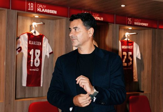 Míchel lett az Ajax Amsterdam új vezetőedzője