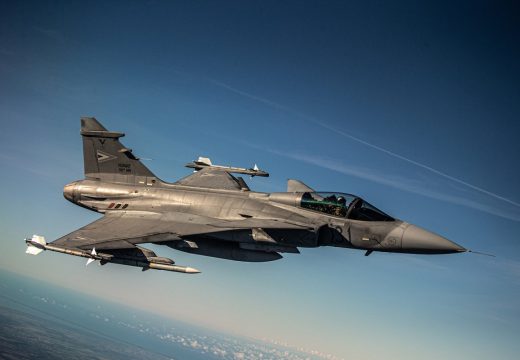 Lezuhant egy Gripen Szolnoknál