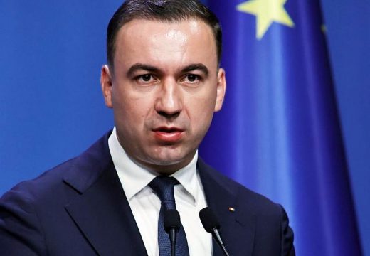 „Nem indokolt a 10 lej körüli benzinár Romániában”