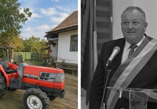 Meghalt a polgármester, miután felborult a traktorral