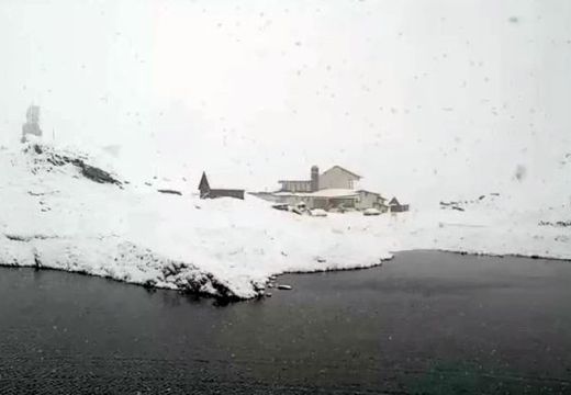 Már 14 centis hó a a Fogarasi-havasokban