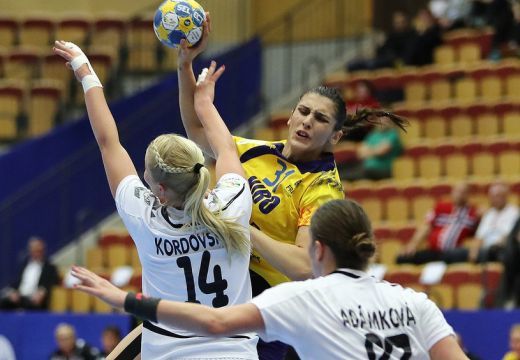Nehezen győzött Románia Csehország ellen a női kézisek Európa-bajnokságán