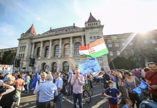 Nem maradunk csendben: tüntettek Budapesten