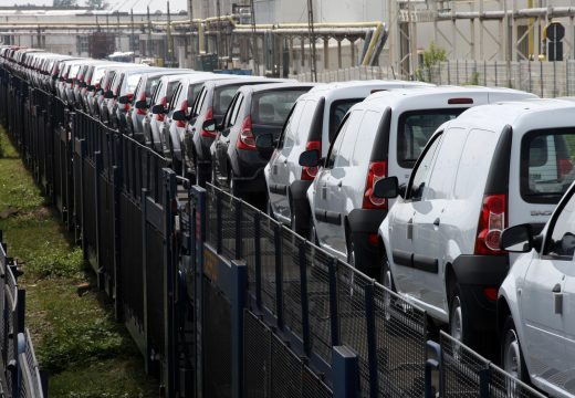 Dacia se aşteaptă la o creştere, anul viitor, pe piaţa din Ungaria