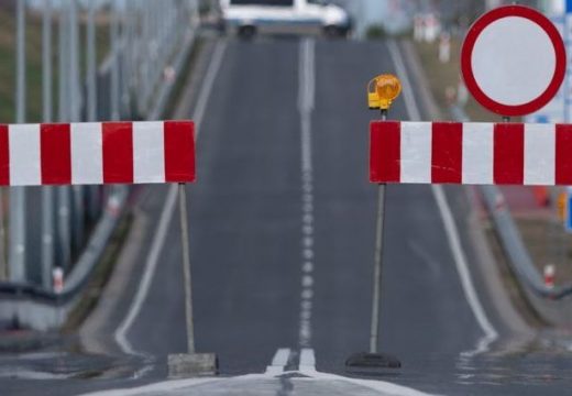Lezárják Magyarország határait a személyforgalom előtt