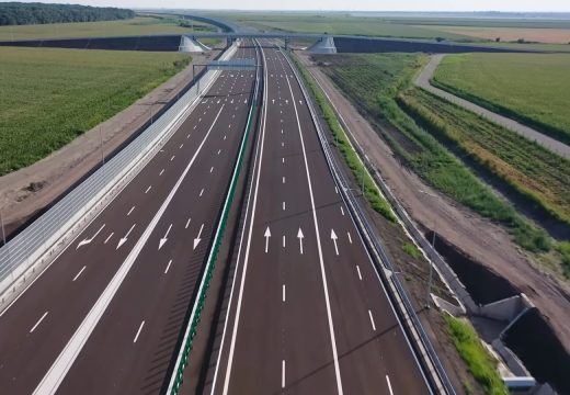 Fél autópálya, teljes káosz: kerülővel indul az A7-es új szakasza