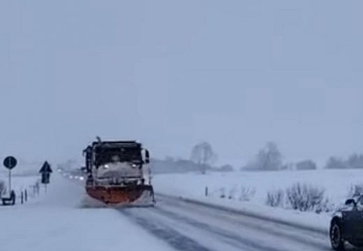 Hófúvás és mínusz fokok – figyelmeztetés a lakosságnak
