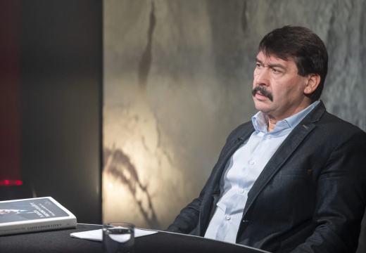 Áder János a háború lehetőségéről: itt meghallgatható a teljes interjú