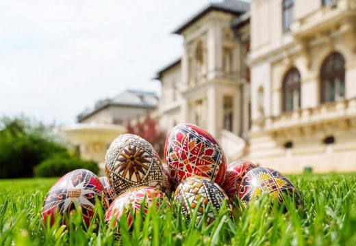 A bizonytalanságokról és a súlyos válságokról beszélt az államfő a keleti kereszténység húsvétján