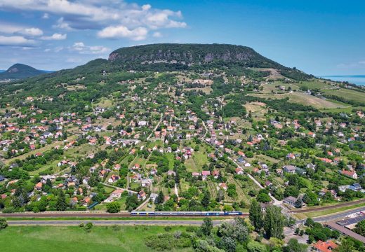 A tavaszi szünet után folytatja az észak-balatoni vonal karbantartását a MÁV