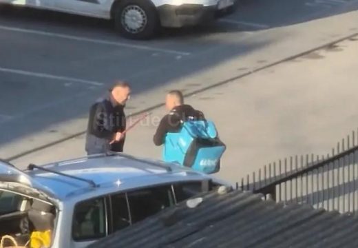 Brutális támadás Kolozsváron: vascsővel verte a futárt, majd majdnem elütötte