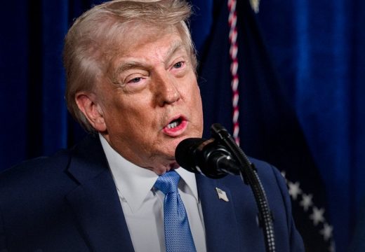 Hormuzi-szoros: Trump szerint „magától” megnyílik a háború után