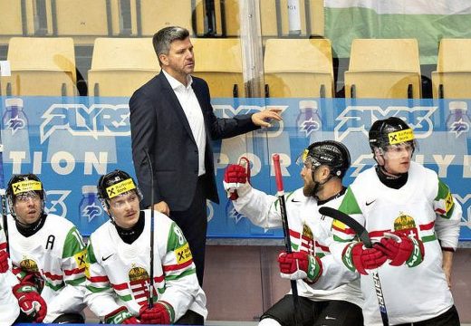 Kedden kezdi a felkészülést a magyar hokiválogatott a vb-re