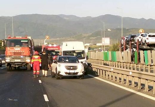 Négy autó ütközött az autópályán, négy sérültet kórházba szállítottak