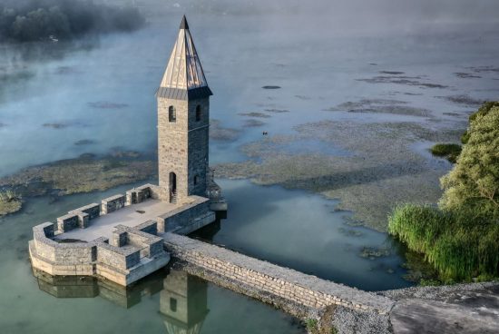 Új állandó kiállítás őrzi az elárasztott Bözödújfalu emlékét
