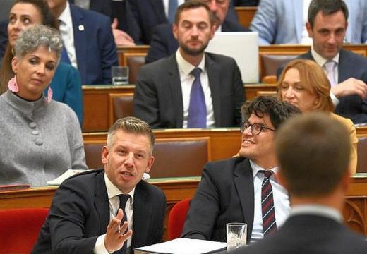 Felfüggesztették Magyar Péter mentelmi jogát, őrizetben az Orbán-kormány két minisztere